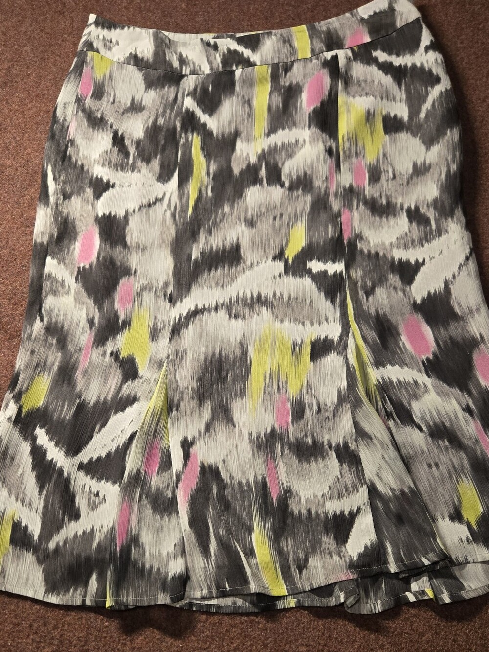 Jones Wear Dressy Full Line Skirt Gray, Pink, & Lime Green Brush Stroke Print 8